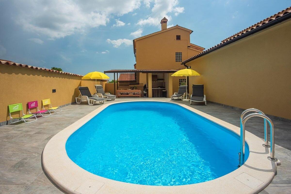 Villetta Ambrosiana Vodnjan Exterior photo