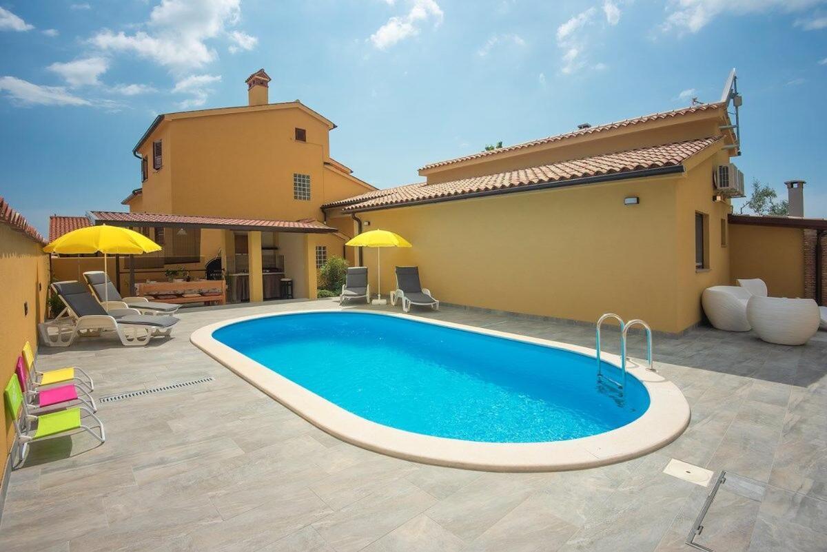 Villetta Ambrosiana Vodnjan Exterior photo