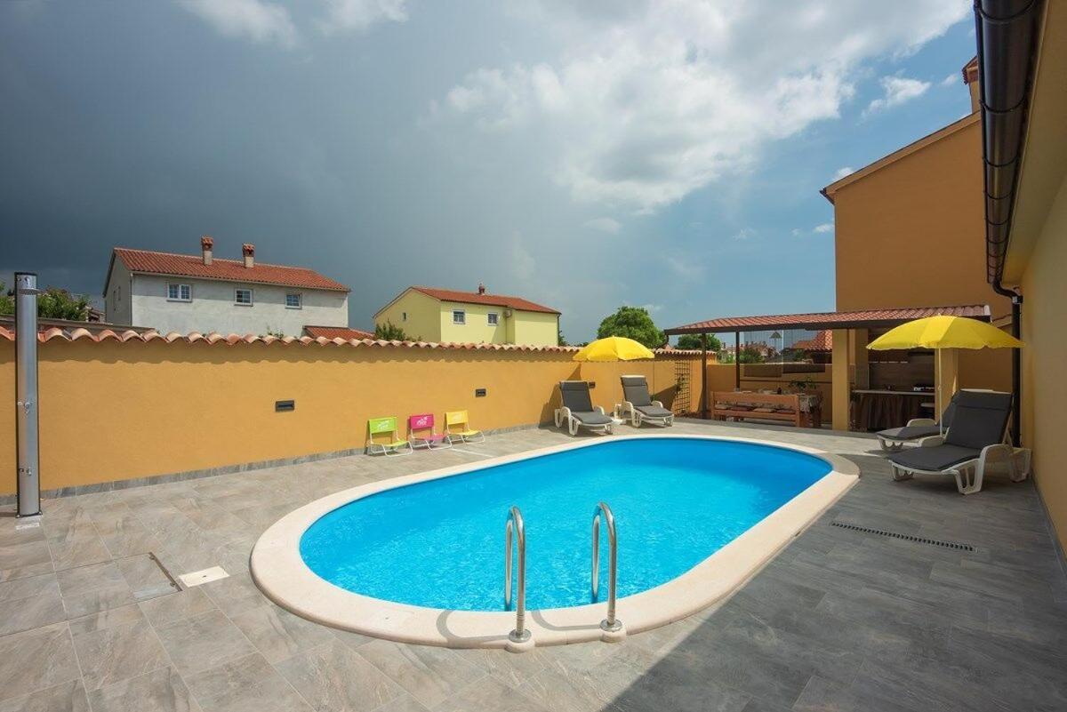 Villetta Ambrosiana Vodnjan Exterior photo